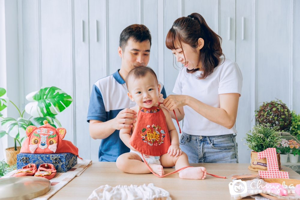 抓周小知識｜為什麼寶寶要穿「虎衣」？